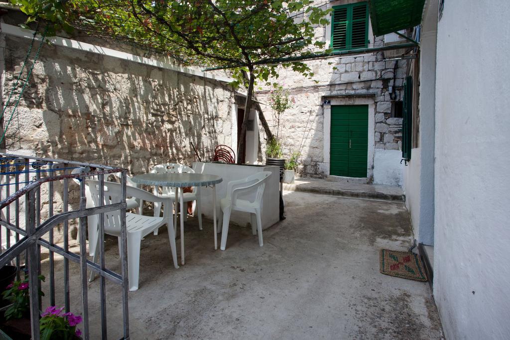 Dalmatian House Hotel Split Exterior photo